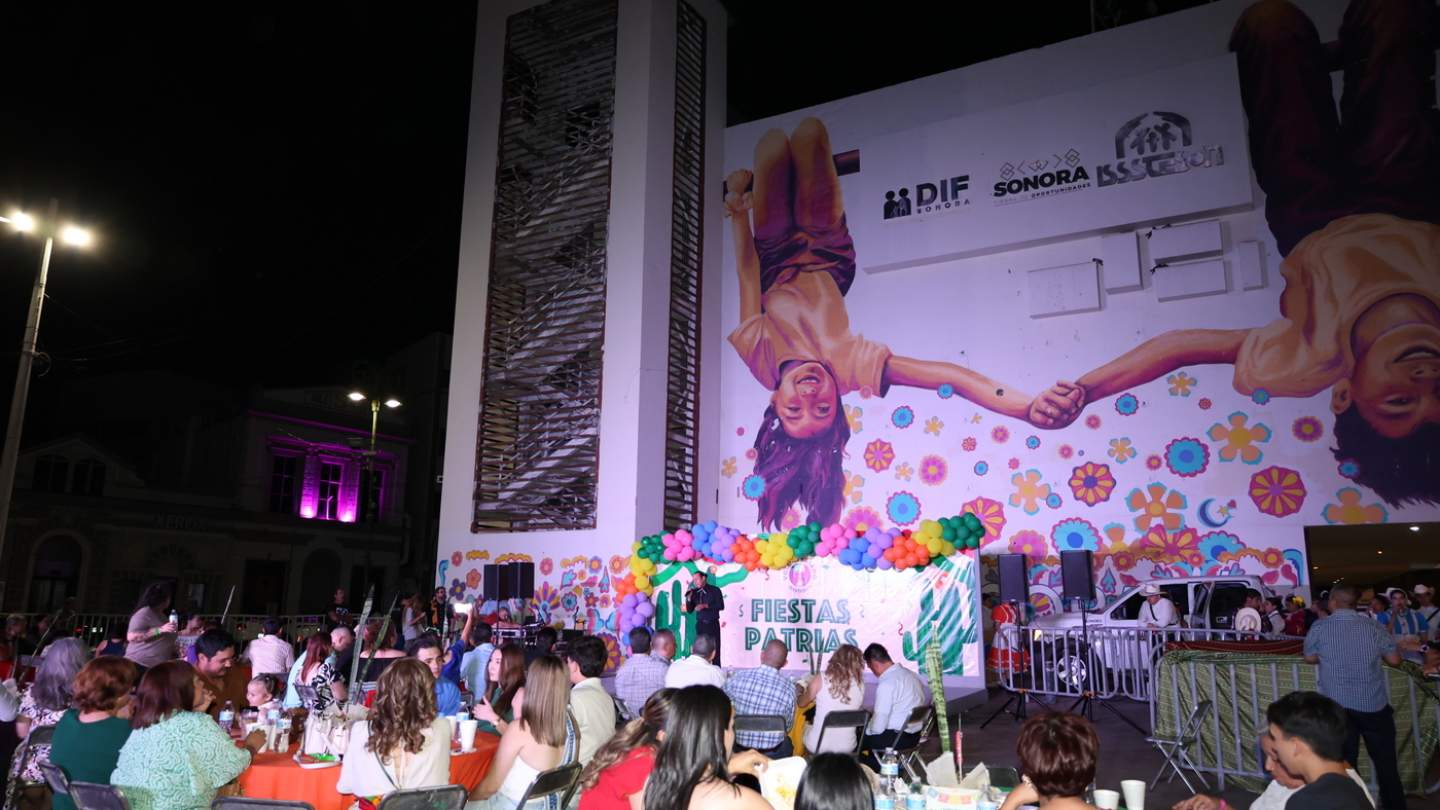 Cierra Gobierno de Sonora septiembre con noche mexicana del Voluntariado ISSSTESON